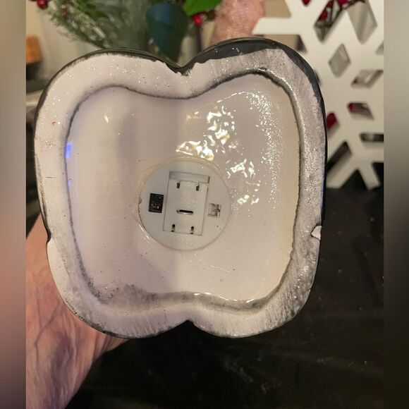 LIGHT UP CERAMIC SANTA - Picture 4 of 6